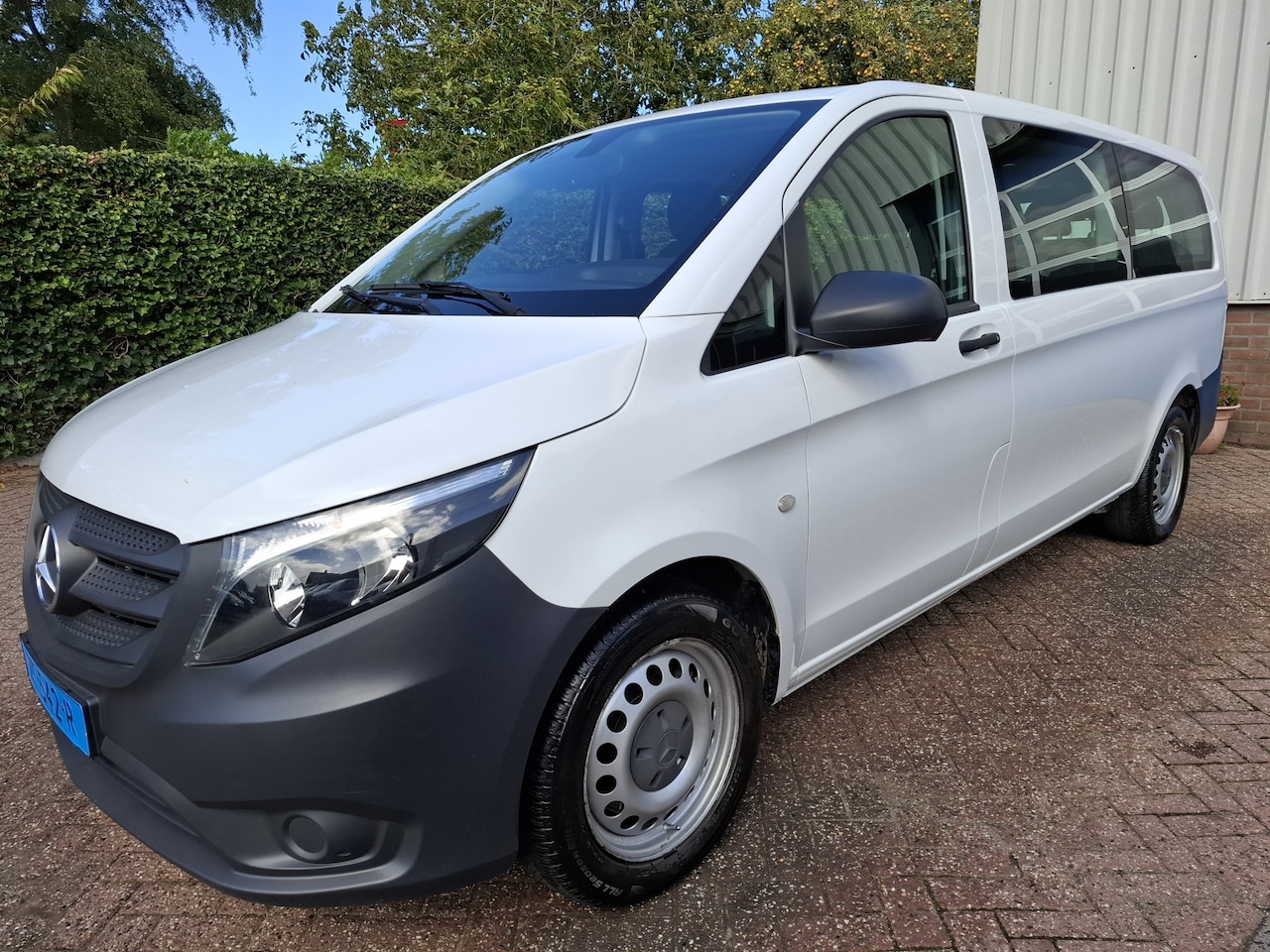 Mercedes-Benz Vito Tourer - 114 BlueTEC Pro Extra Lang 22950.- INCL BTW 9-PERSOONS 136PK - AutoWereld.nl