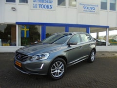 Volvo XC60 - 2.0 T5 FWD SUMMUM, AUT, LEDER, SCHUIFD, TREKH, ORG NL, NW STAAT
