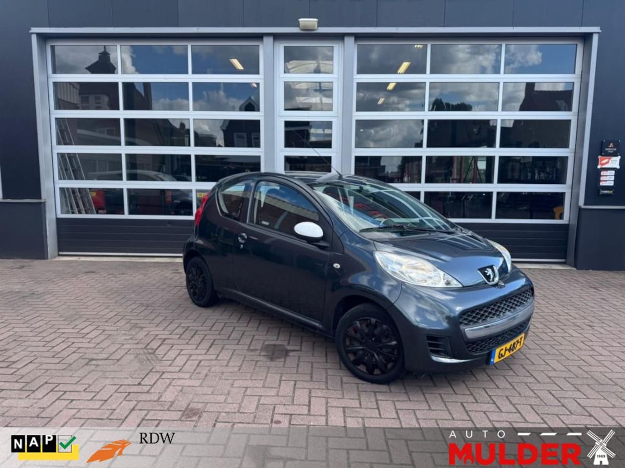 Peugeot 107 - SPORTIUM 1.0 LPG G3 / AIRCO / SUPER ZUINIG / APK NIEUW! / RIJKLAAR! - AutoWereld.nl