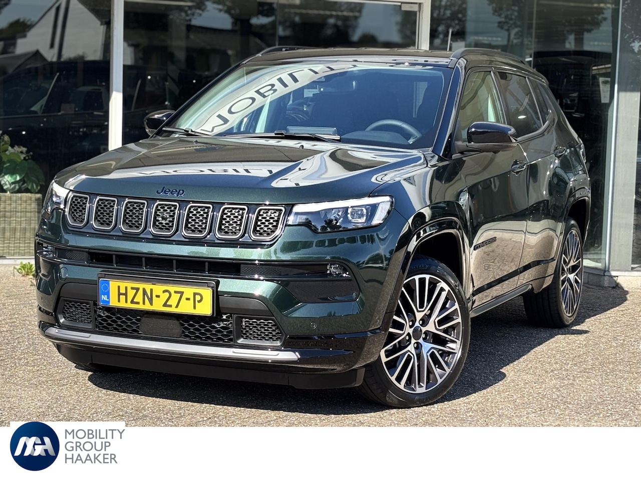 Jeep Compass - 4xe 240 Plug-in Hybrid Electric Summit | Winter pakket | Safety pakket | - AutoWereld.nl