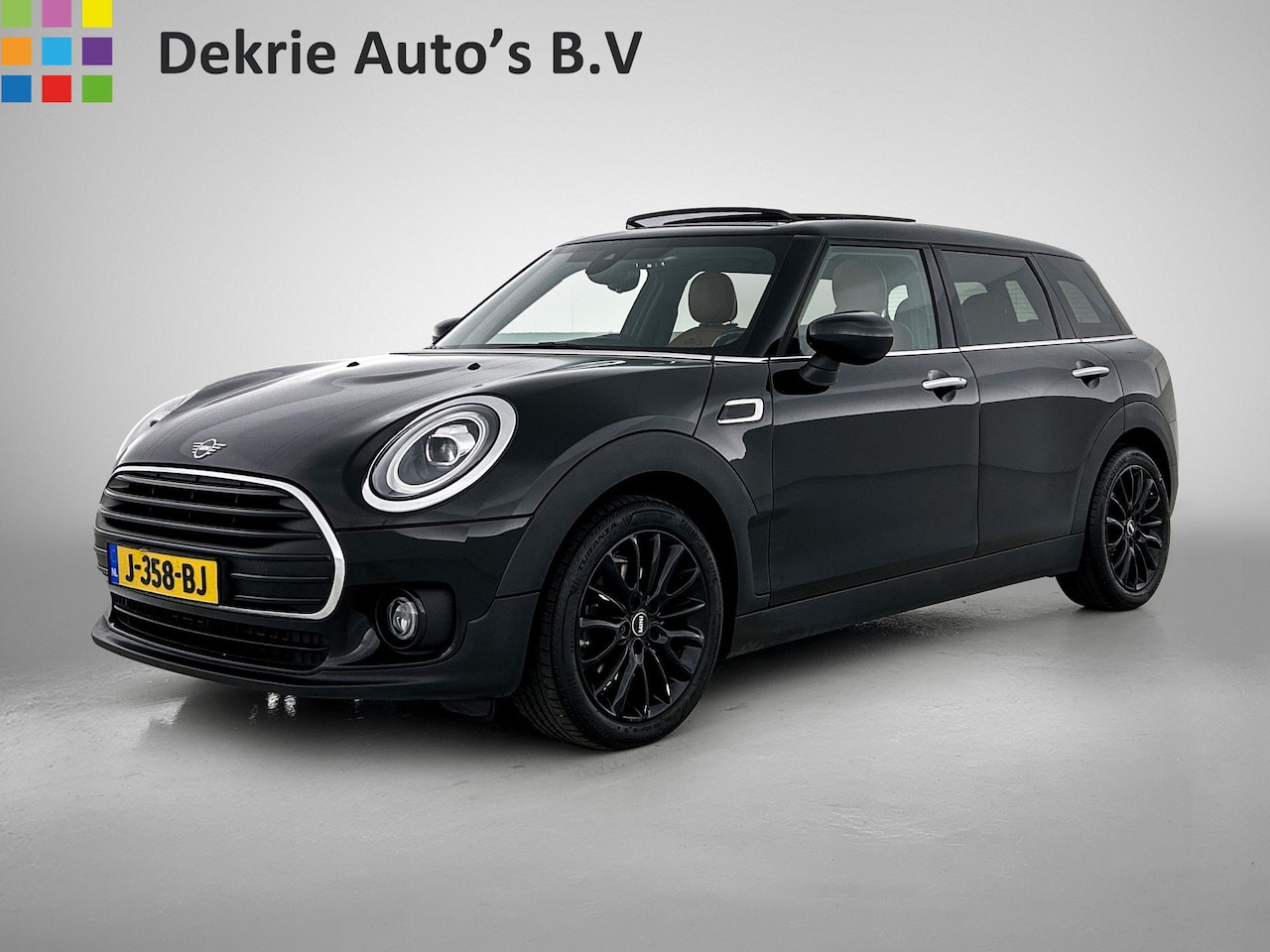 MINI Clubman - Mini 1.5 136Pk Automaat Cooper Business Edition / Panoramadak / Airco-ecc./ Navigatie / Le - AutoWereld.nl