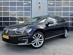Volkswagen Passat Variant - 1.4 TSI GTE Connected Series Plus PANO-DAK Trekhaak Stoelverw