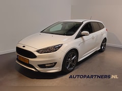 Ford Focus Wagon - 1.0 ST-Line - Apple Carplay/Android Auto - Stoel/Stuurverwarming - achteruitrijcamera