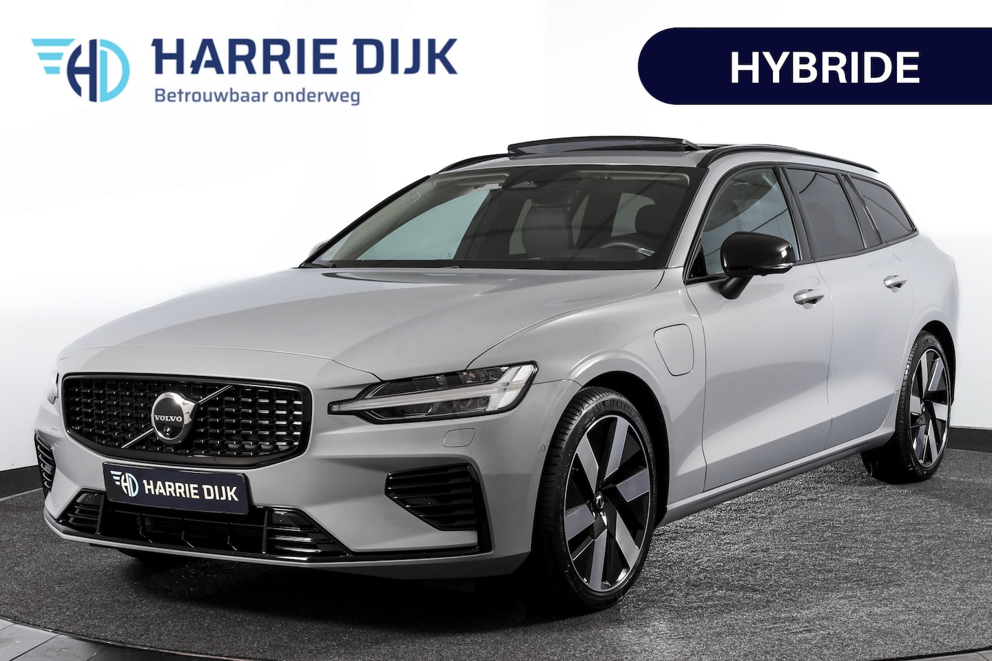 Volvo V60 - 2.0 T6 Plug-in hybrid AWD Ultra Dark - Automaat | S/K-Panodak | Dig. Cockpit | Adapt. Crui - AutoWereld.nl