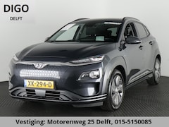 Hyundai Kona Electric - EV PREMIUM 204 PK ACCU 94% BEREIK TOT 547 KM 64Kwh. LEER. NAVI. KEYLESS. FULL OPTION. GARA