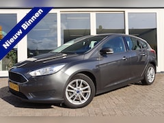 Ford Focus - 1.0 Trend, Cruise Control, Airco, PDC V+A, Prijs Is Rijklaar Inclusief 6 Maanden Garantie