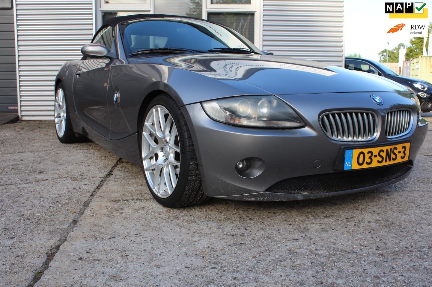 BMW Z4 Roadster - 2.2i S Cabrio, nette sportieve auto, nieuwe apk, 19 inch, boekjes, 2x sleutel, nap, 6-cili - AutoWereld.nl