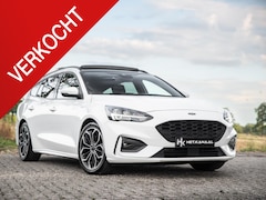 Ford Focus Wagon - 1.5 ST Line Business Pano ACC Trekhaak Keyless