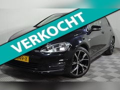 Volkswagen Golf - 1.0 TSI Business Edition Connected / Navi / Cruise / Camera / Pdc / NL auto