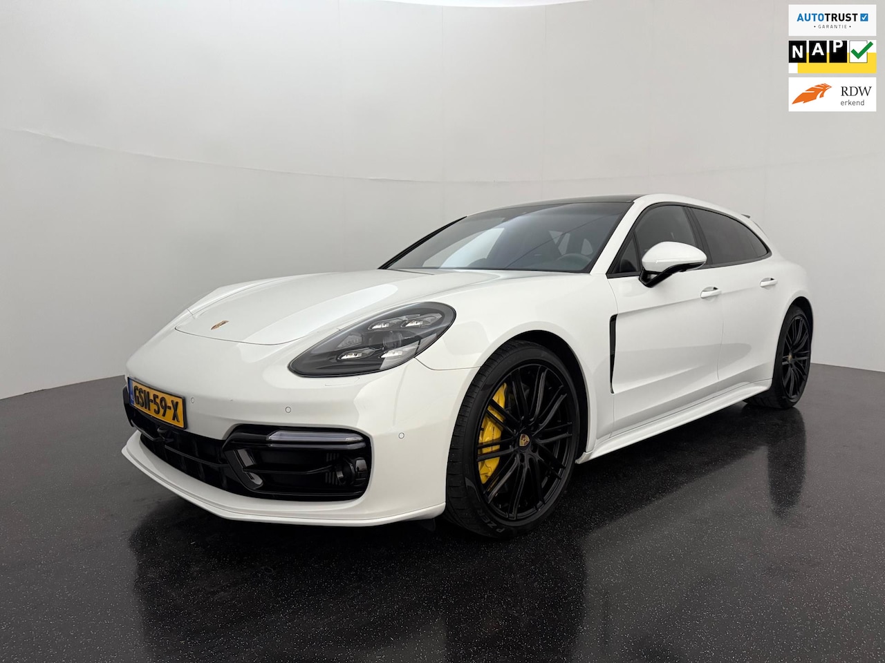 Porsche Panamera Sport Turismo - 4.0 Turbo / Pano / Sport Chrono / Porsche Approved - AutoWereld.nl