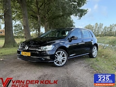 Volkswagen Golf - 1.0 TSI Highline Carplay Navi Cruise CLimate Sensoren