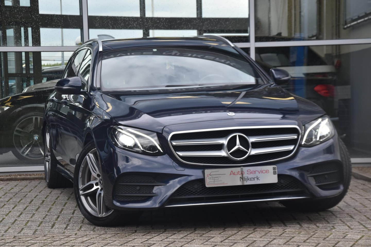 Mercedes-Benz E-klasse Estate - 200 d Business Solution AMG Airco Nav. Leder Elek. Trekhaak - AutoWereld.nl