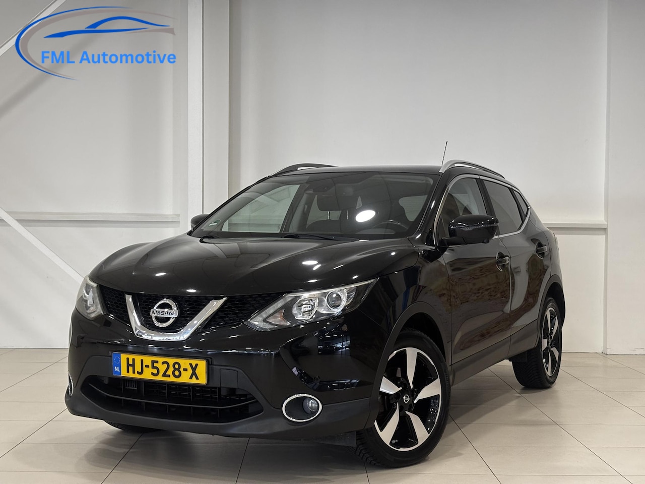 Nissan Qashqai - 1.6 Connect Edition | 163PK | Panorama dak | Trekhaak | Hoge instap | - AutoWereld.nl