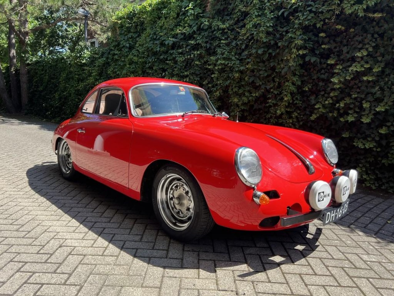 Porsche 356 - B Coupe T6 FIA - Rally - 912 Engine - AutoWereld.nl
