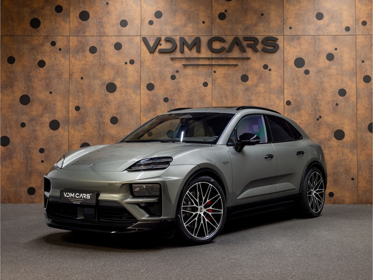 Porsche Macan - Turbo 100 kWh I Achterasbesturing I Panorama I Innodrive I - AutoWereld.nl