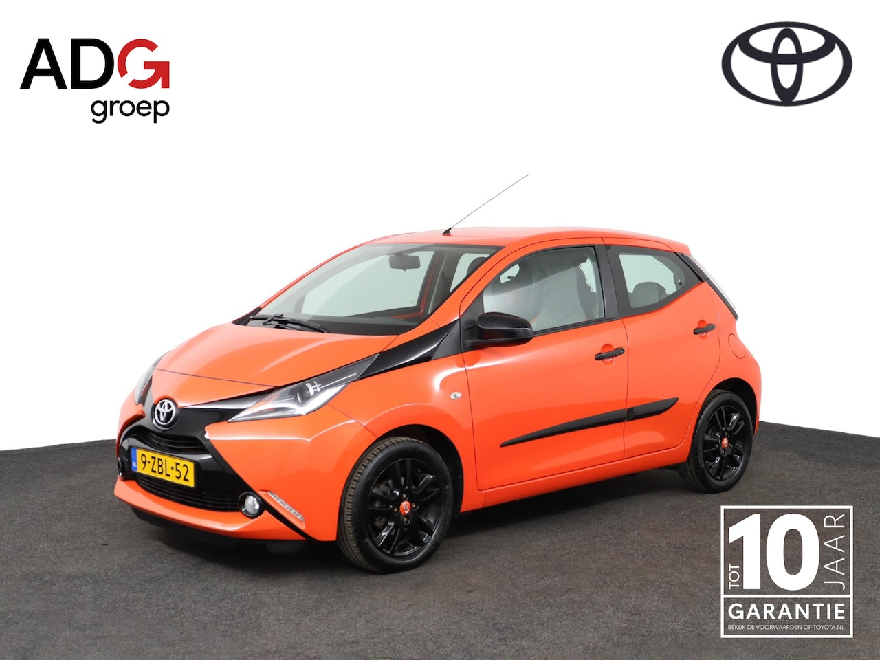 Toyota Aygo - 1.0 VVT-i x-cite | Airco | Parkeer camera | Bluetooth | - AutoWereld.nl