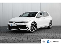 Volkswagen Golf - 1.5 eTSI R-Line Edition 360 Camera l Verlicht VW Logo voor l Stoel en Stuurverwarming l Sp