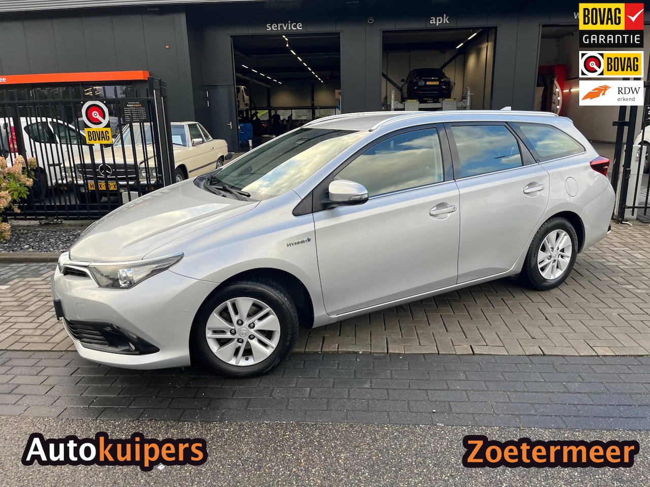 Toyota Auris - 1.8 Hybrid Business Plus 1.8 Hybrid Business Plus - AutoWereld.nl