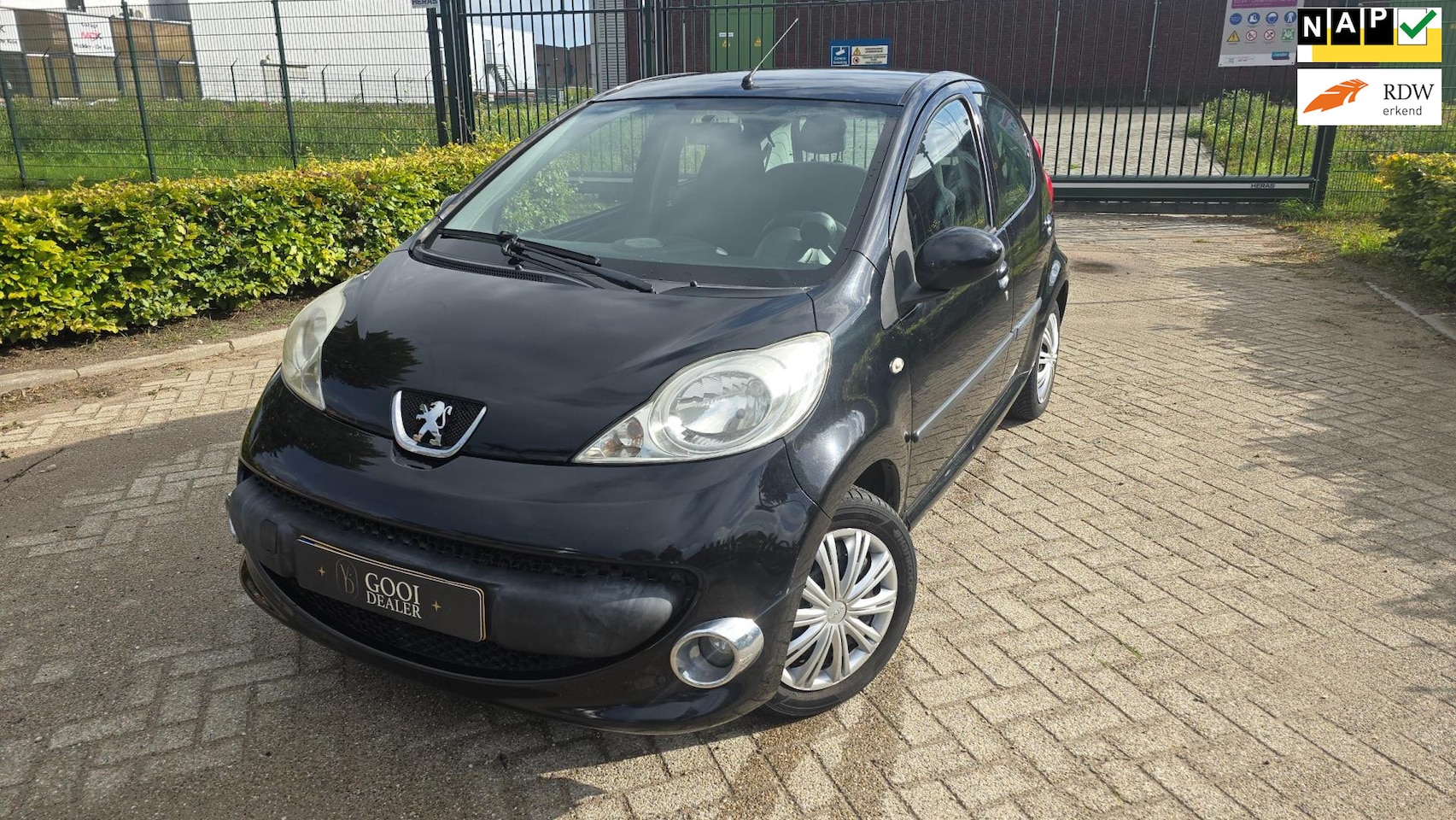Peugeot 107 - 1.0-12V XS AUTOMAAT AIRCO NIEUWE APK NETJES! - AutoWereld.nl