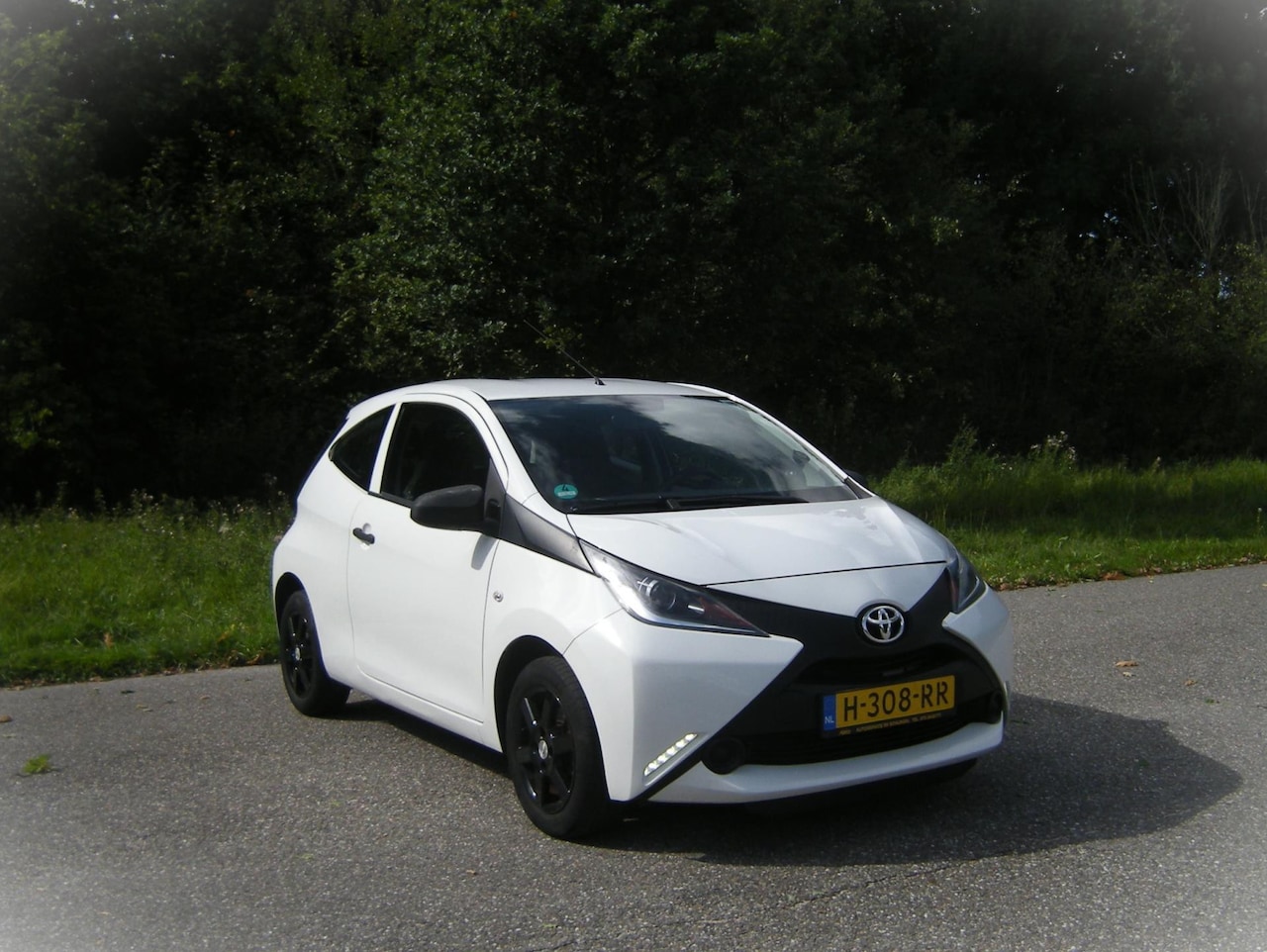Toyota Aygo - 1.0 VVT-i x . Airco . Elec ramen . LMV . enz - AutoWereld.nl