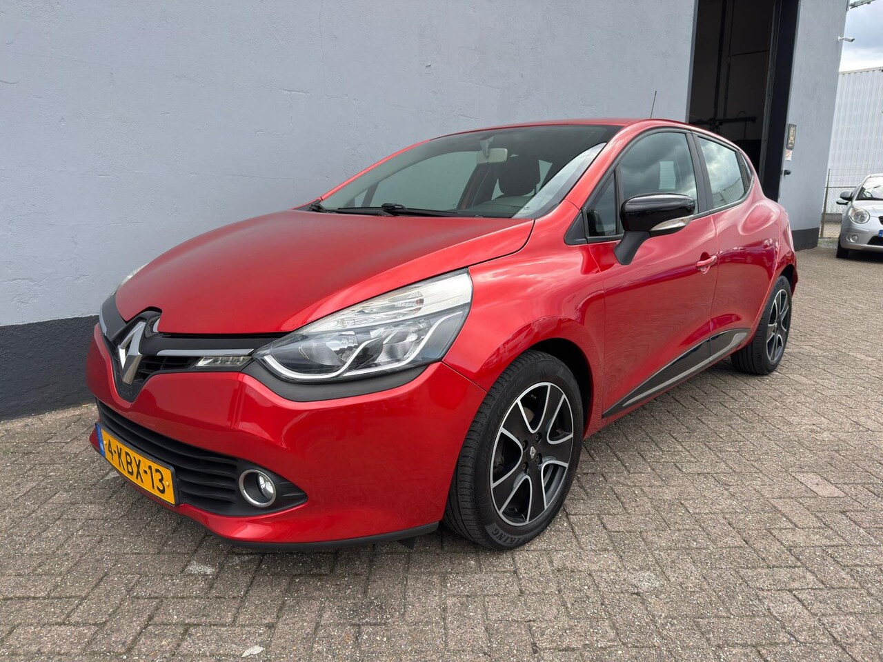 Renault Clio - 0.9 TCe ECO Collection - Navigatie - LMV - AutoWereld.nl