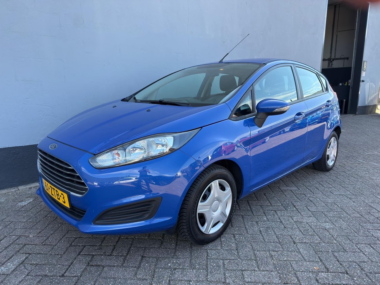 Ford Fiesta - 1.0 Champion 5-Deurs - Airco - Trekhaak - AutoWereld.nl