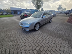Ford Mondeo - 1.8-16V First Edition