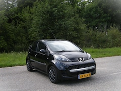 Peugeot 107 - 1.0-12V Sportium . Airco . LMV . dakraam . toerenteller . enz