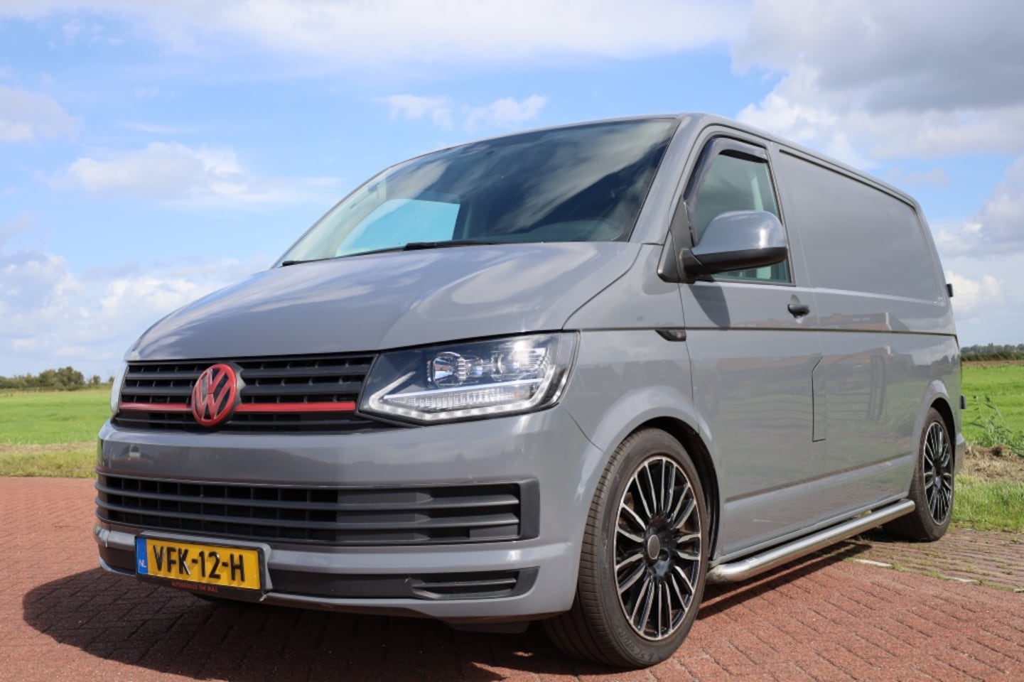 Volkswagen Transporter - 2.0 TDI L1H1 Comf. - AutoWereld.nl