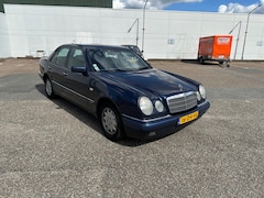 Mercedes-Benz E-klasse - 230 Avantgarde