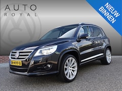 Volkswagen Tiguan - 1.4 TSI Sport&Style 4Motion R-LINE | PANORAMADAK | BI-XENON KOPLAMPEN | STOELVERWARMING |