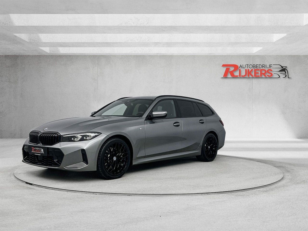 BMW 3-serie Touring - 330i xDrive M- sport Aut Acc,Apple carpl,Climate Contr,Camera A,Lane assist,Stoel verw,ele - AutoWereld.nl