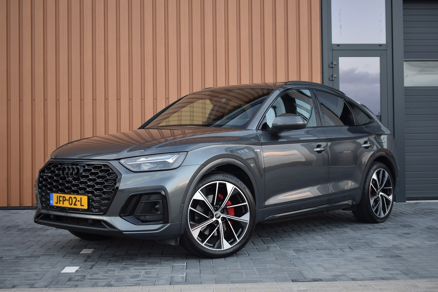 Audi Q5 Sportback - 50 TFSI e S-line Competition | Luchtvering | Pano | 360 Camera | 21" - AutoWereld.nl