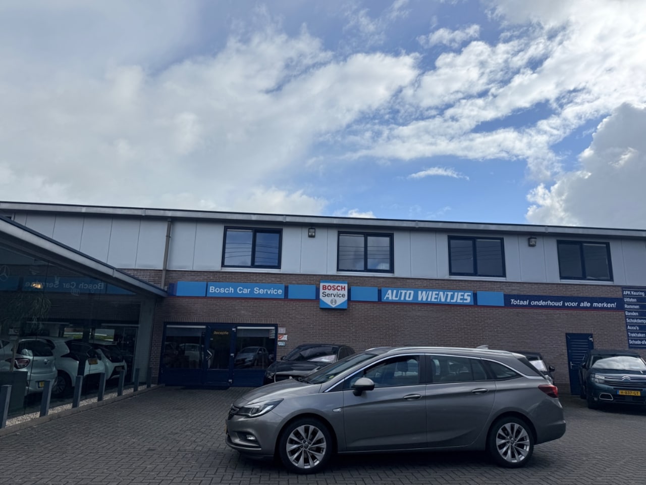Opel Astra Sports Tourer - 1.6 CDTI 81kw | Business+| Airco-Ecc | Navi - AutoWereld.nl