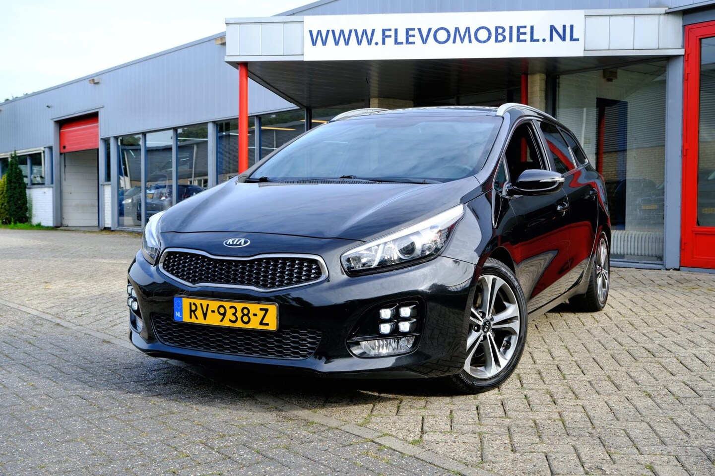Kia Cee'd Sportswagon - Ceed 1.0 T-GDi GT-Line Summer Edition Pano|Navi|Cam|Clima - AutoWereld.nl