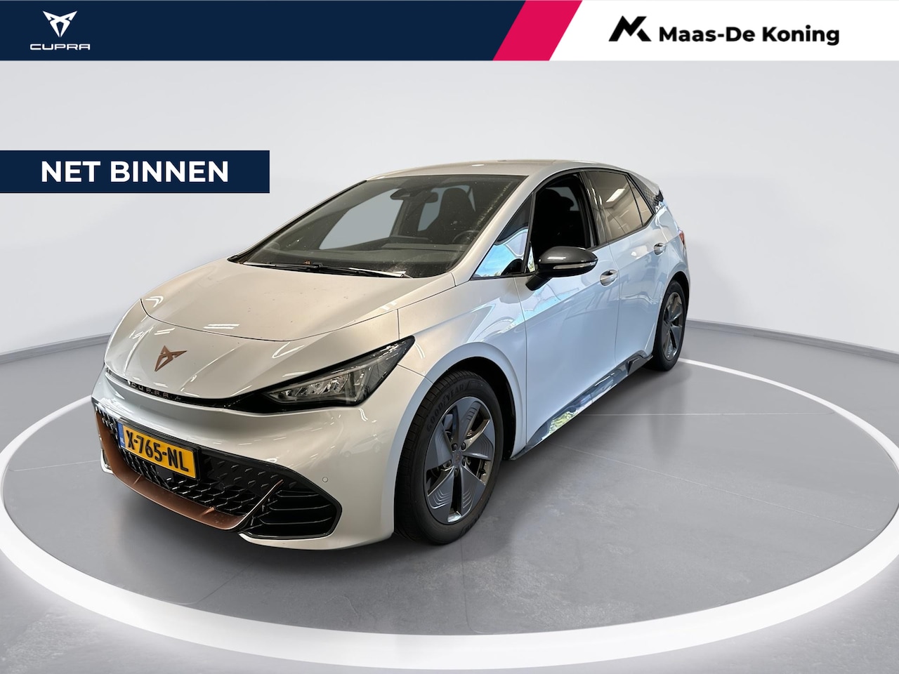 CUPRA Born - 204pk Business 62 kWh · Camera · Apple/Android Car Play · Navigatie · P-Sensoren · Verkeer - AutoWereld.nl