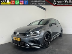 Volkswagen Golf - 2.0 TSI 4Motion R Pano, Akrapovic. Dynaudio. Carbon