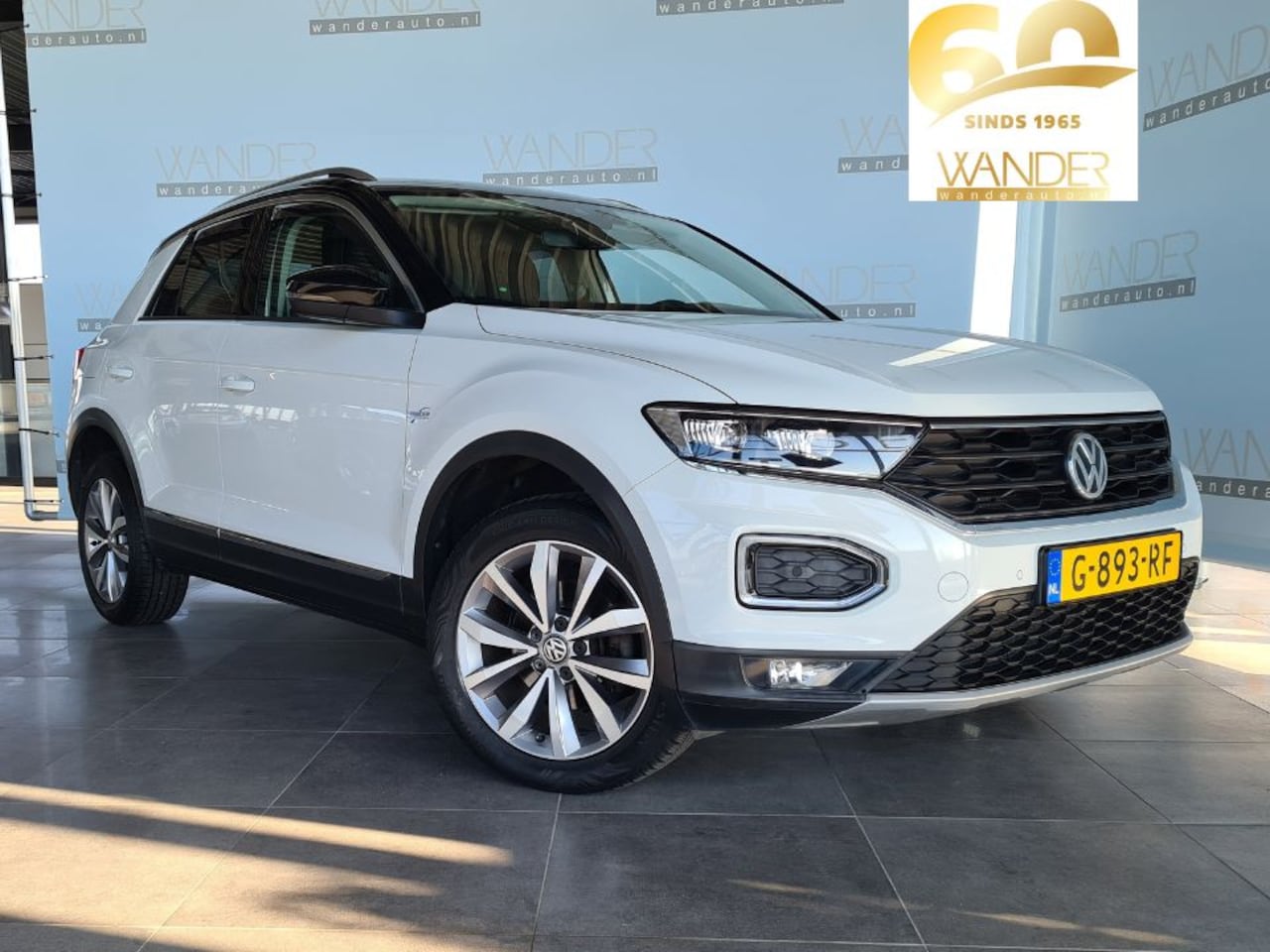 Volkswagen T-Roc - 1.6 TDI/Trekhaak/Achteruitrijcamera/Apple Carplay/Android Auto - AutoWereld.nl