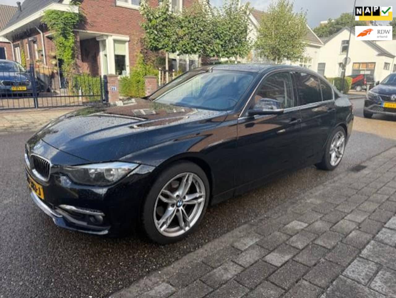 BMW 3-serie - 320d EDE Corporate Lease Luxury 320d EDE Corporate Lease Luxury - AutoWereld.nl