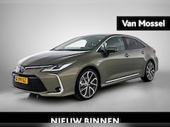 Toyota Corolla - 1.8 Hybrid Executive | ACHTERUITRIJCAMERA | NAVIGATIE | STOELVERWARMING | TREKHAAK | HALF
