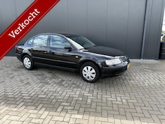 Volkswagen Passat - 1.6 NW APK