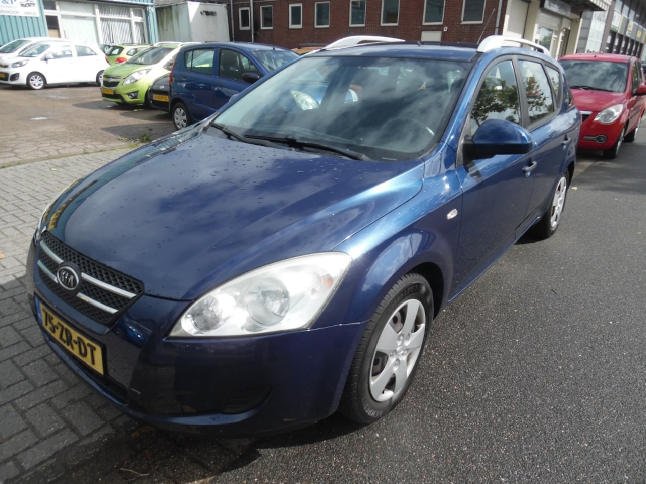 Kia Cee'd Sporty Wagon - airco 1.6 X-tra apk 4.26 - AutoWereld.nl