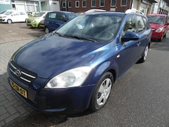 Kia Cee'd Sporty Wagon - airco 1.6 X-tra apk 4.26
