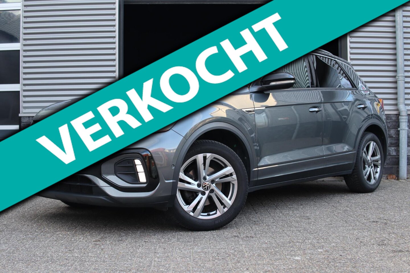 Volkswagen T-Roc - 1.0 TSI R-Line|I.Q. Light|Camera|ACC - AutoWereld.nl