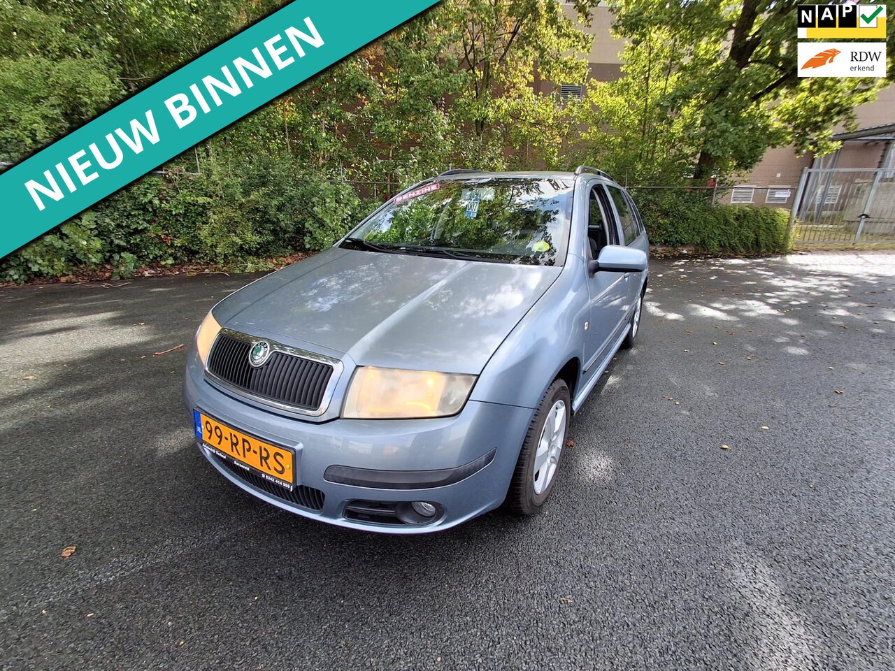 Skoda Fabia Combi - 1.4-16V Elegance LEUKE AUTO RIJDT EN SCHAKELT GOED - AutoWereld.nl