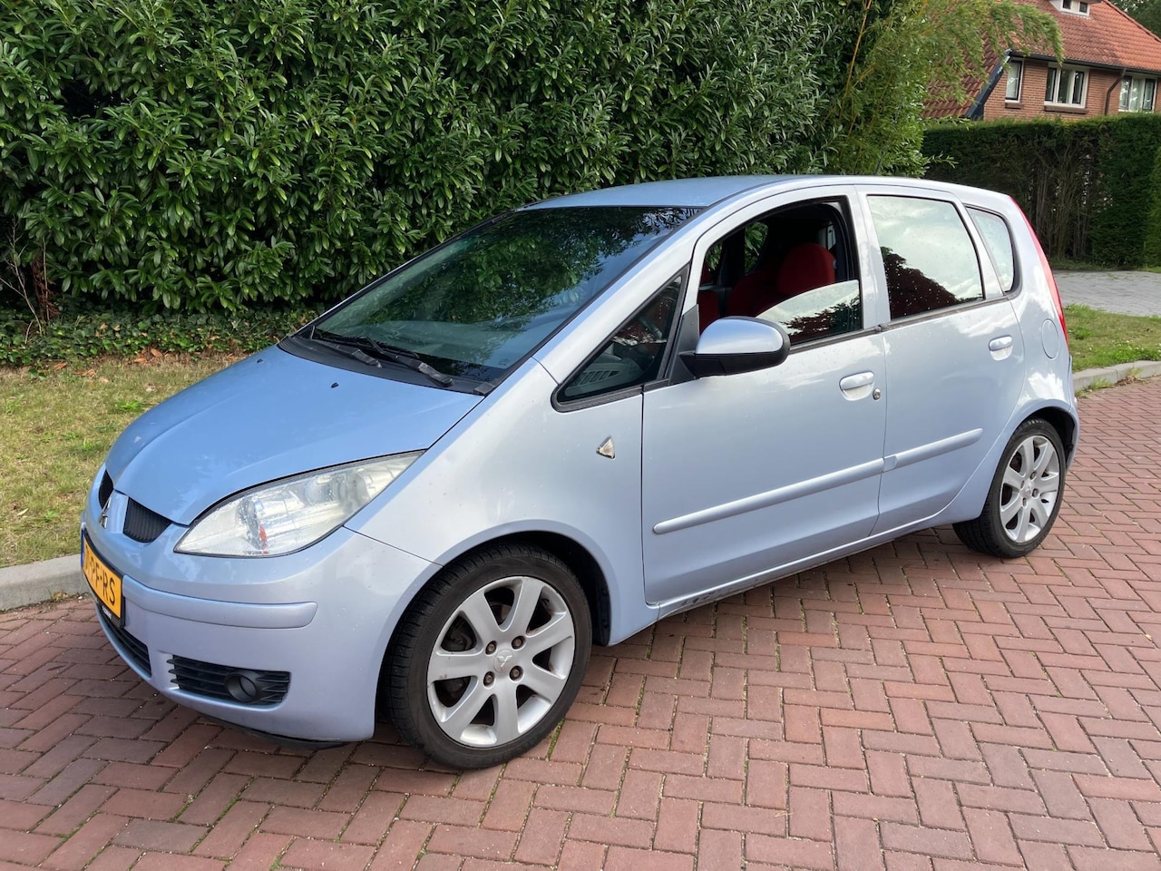 Mitsubishi Colt - 1.5 Instyle nieuwe apk leuke auto rijd goed airco 5 deurs - AutoWereld.nl