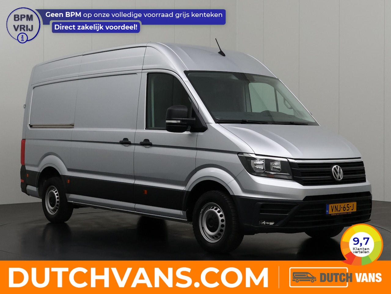 Volkswagen Crafter - 2.0TDI L3H3 Highline | Navigatie | Camera | Airco | 3-Persoons | Betimmering - AutoWereld.nl