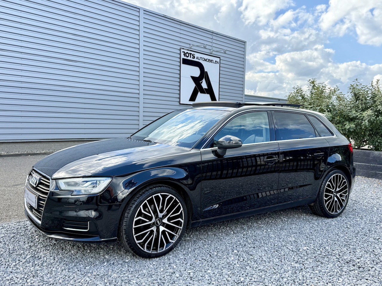Audi A3 Sportback - 1.4 TFSI CoD Sport Pano|Leer|Virtuel|ACC|Camera Zwart - AutoWereld.nl