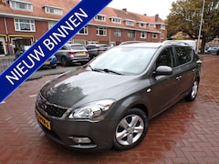 Kia Cee'd Sporty Wagon - 1.4 CVVT Seven CRUISECONT NAVIGATIE TELEFOON CAMERA