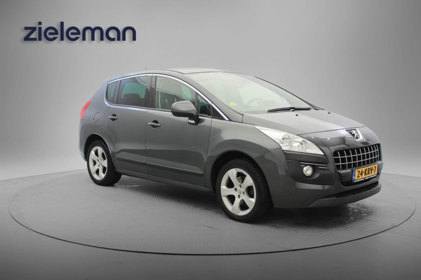 Peugeot 3008 - 1.6 16v Première - Panorama, Navi, Cruise, Clima, Trekhaak - AutoWereld.nl